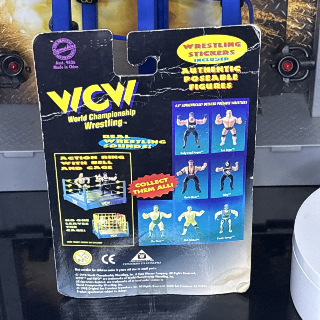 1998 WCW Authentic Poseable Wrestling Figure Ric Flair Toymakers New Vintage