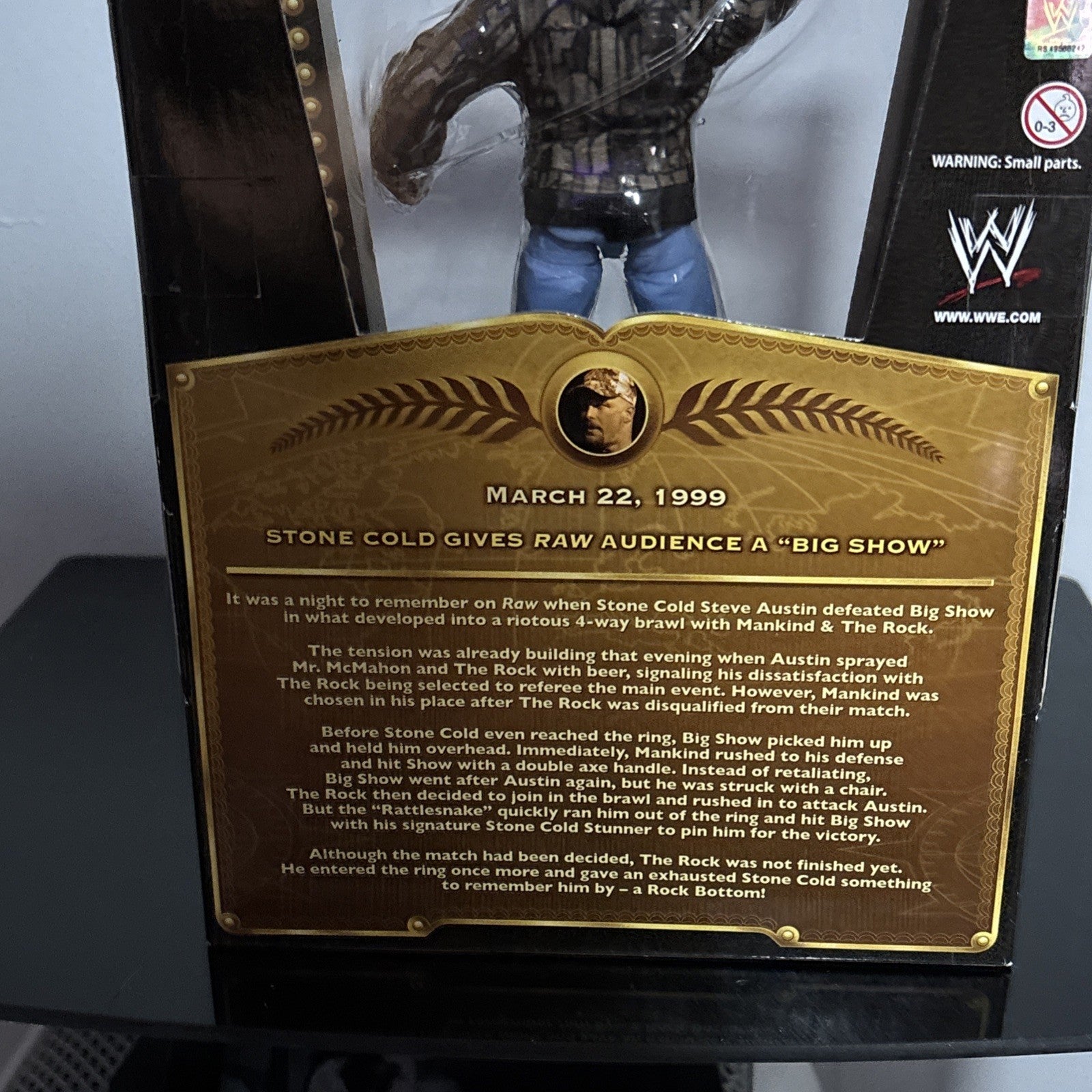 2010 WWE Elite Collection Defining Moments: “STONE COLD” STEVE AUSTIN (Raw 1999)